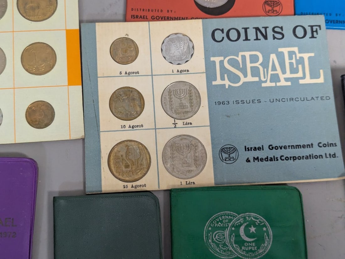 Israel Government Coins and Medals Collection 29 Numismatic Sets Coins of Israel 1960s 1970s - 11