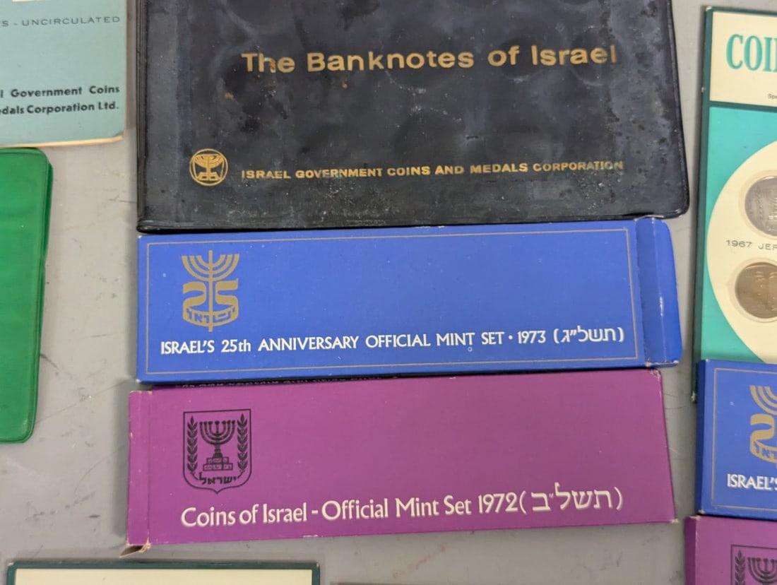 Israel Government Coins and Medals Collection 29 Numismatic Sets Coins of Israel 1960s 1970s - 8