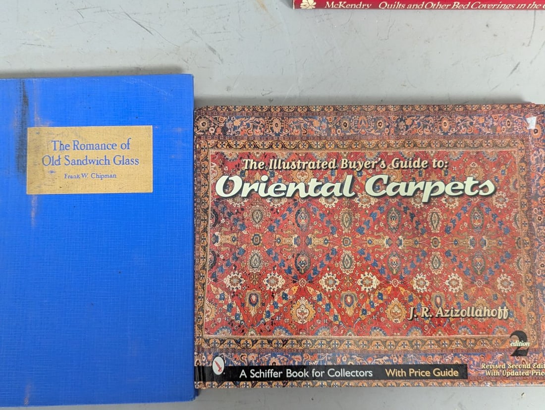 Lot 16 Antique and Collectable Assorted Guides and Books - 8