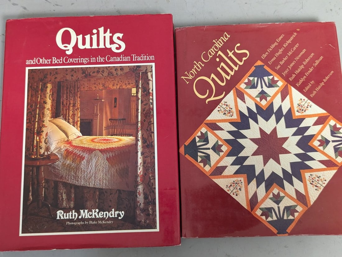 Lot 16 Antique and Collectable Assorted Guides and Books - 9