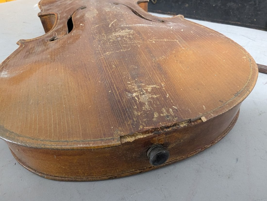 Antique German Bohemian Stradivarius Copy Violin Set with Bow and Case for Restoration - 5