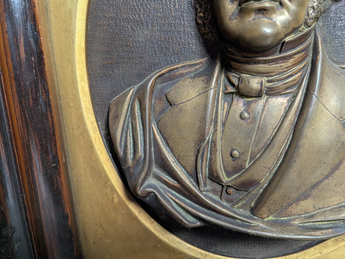 19th Century Framed Bronze Electrotype Relief Portrait of a Gentleman High Relief Art - 5