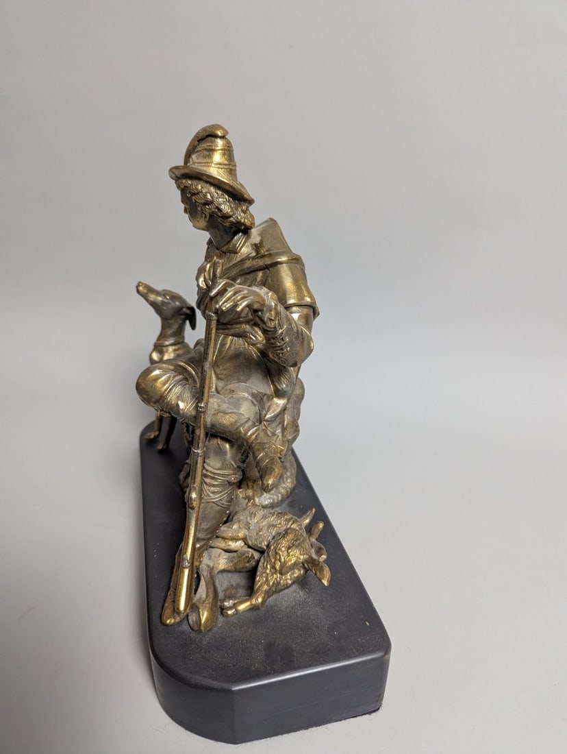 Antique Brass Sculpture of a Hunter with Dogs on Onyx Base Unmarked 19th Century - 4