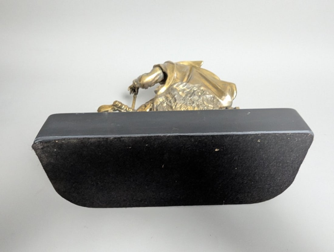 Antique Brass Sculpture of a Hunter with Dogs on Onyx Base Unmarked 19th Century - 7