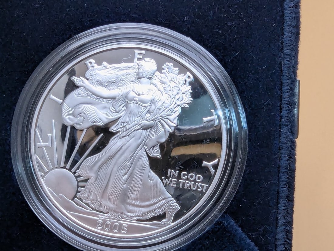 2005-W American Eagle One Ounce Silver Proof Coin by Adolph A. Weinman & John Mercanti - 2