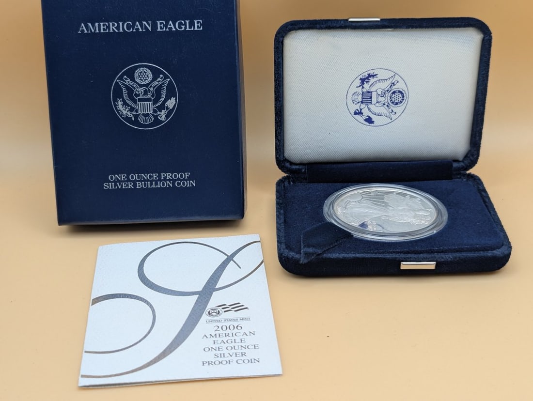 2006-W American Eagle Silver Proof Coin - Adolph A. Weinman - Excellent Condition: **Important** Please read below description on how to avoid high shipping costs. This stunning 2006 American Eagle one-ounce silver dollar coin features a Proof finish and is minted at the West Point