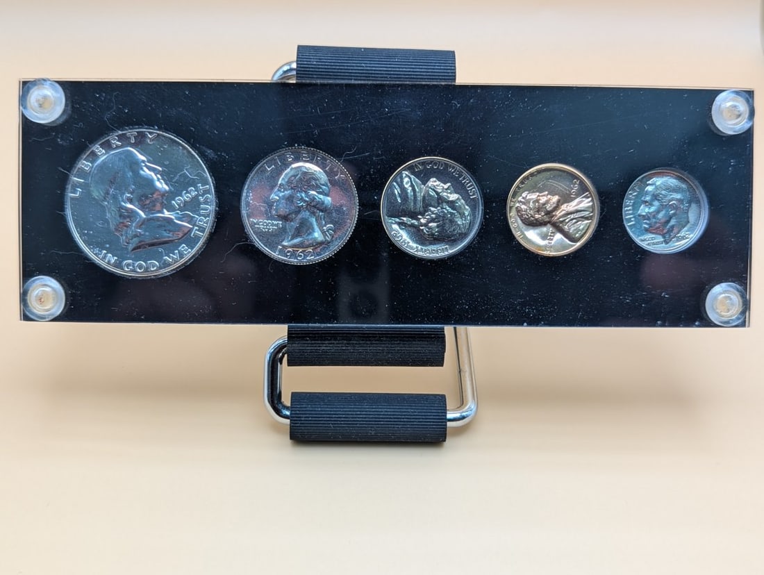 1962 US Mint Silver Proof Set (5-Coin) - Excellent Condition - Franklin Half Dollar & More: **Important** Please read below description on how to avoid high shipping costs. This is a 1962 US Mint Silver Proof Set featuring five coins: a Franklin Half Dollar, Washington Quarter, Roosevelt Dim