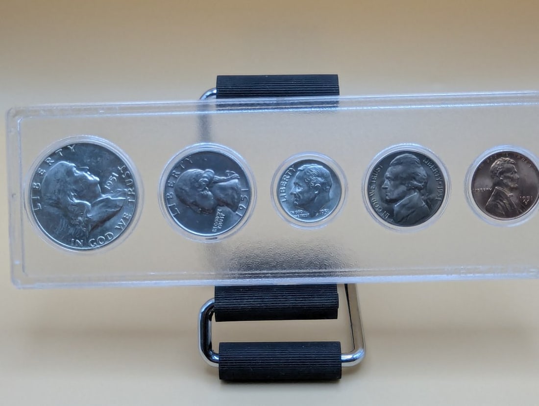 1951 US Mint Uncirculated 5-Coin Set - Half Dollar, Quarter, Dime, Nickel, Cent (1 of 2)