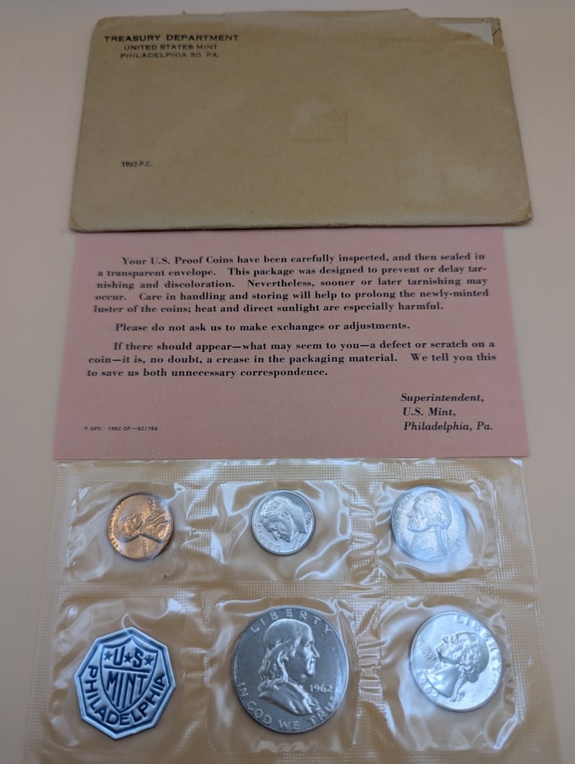 1962 U.S. Mint Proof Set - Complete Original Government Packaging with Silver Coins: **Important** Please read below description on how to avoid high shipping costs. This is a 1962 U.S. Mint Proof Set. The set includes five coins: a Lincoln Cent, Jefferson Nickel, Roosevelt Dime, Wash