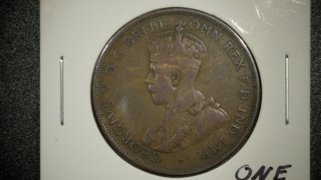 1919 Australia King George V One Penny Coin VG - Melbourne Mint - Collectible Coin: **Important** Please read below description on how to avoid high shipping costs. This is a captivating 1919 Commonwealth of Australia one penny coin featuring the crowned bust of King George V. The