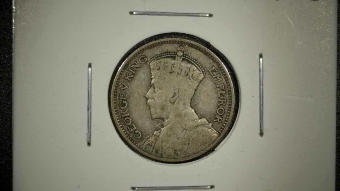 1933 New Zealand Sixpence Coin King George V Huia Bird Very Good Grade: **Important** Please read below description on how to avoid high shipping costs. Discover this remarkable 1933 New Zealand King George V Sixpence Coin, showcasing a stunning reverse design featuring