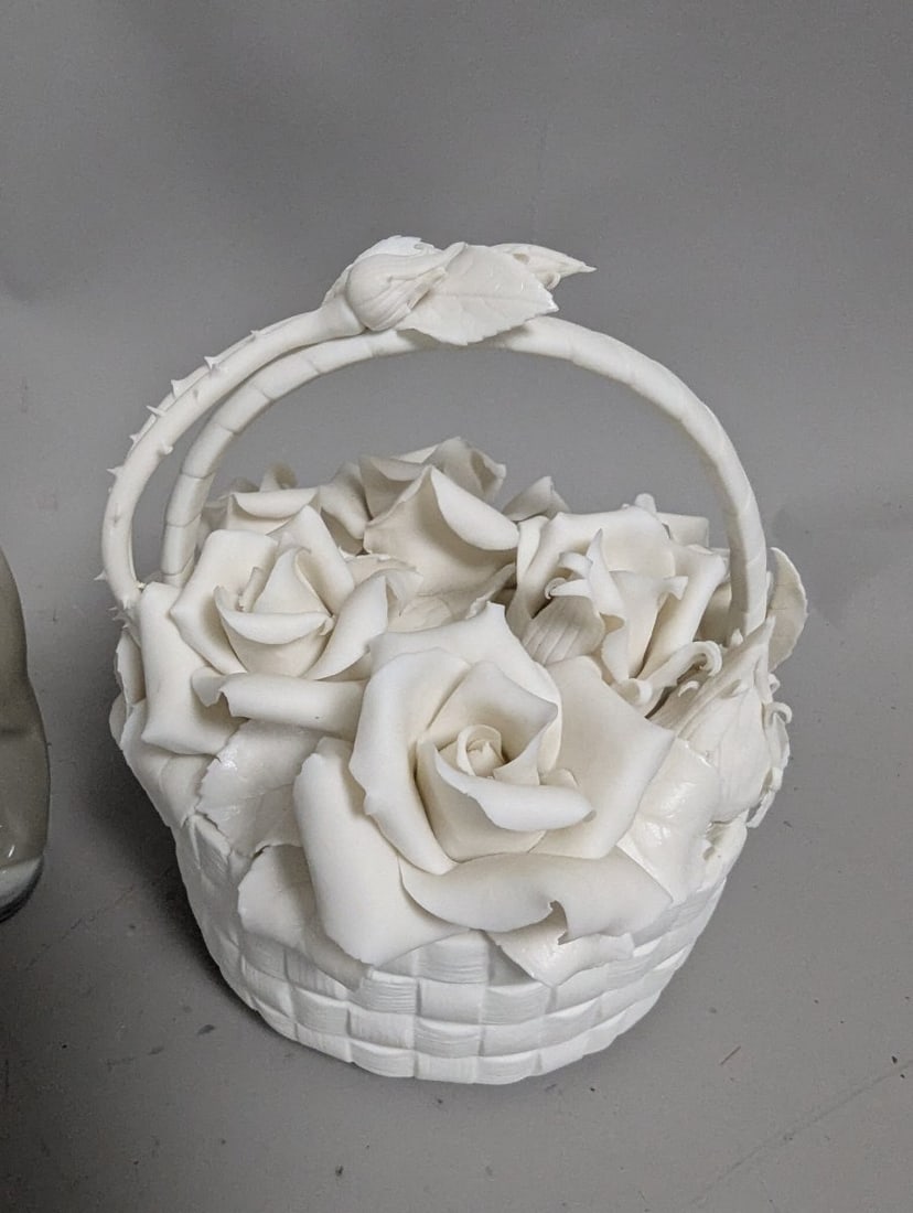 LladrÃ³ Porcelain Collection Eskimo Boy Rock and Roll Basket of Roses Figurines - 4
