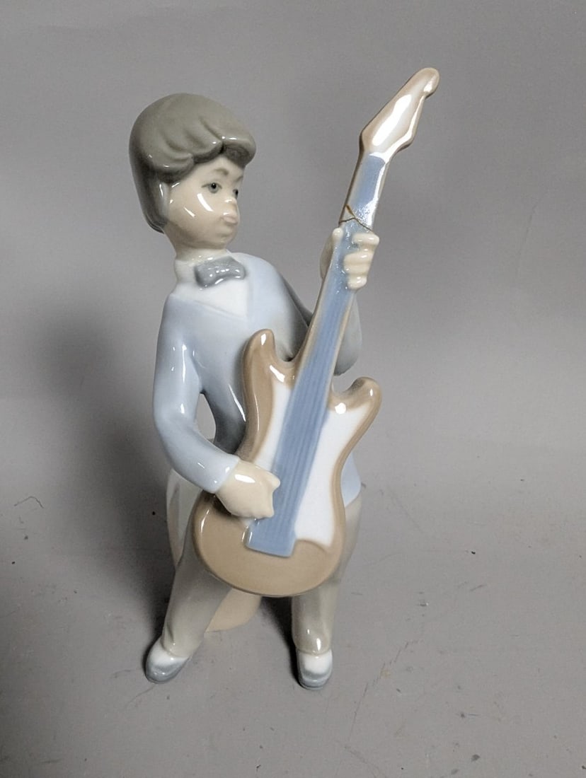 LladrÃ³ Porcelain Collection Eskimo Boy Rock and Roll Basket of Roses Figurines - 6