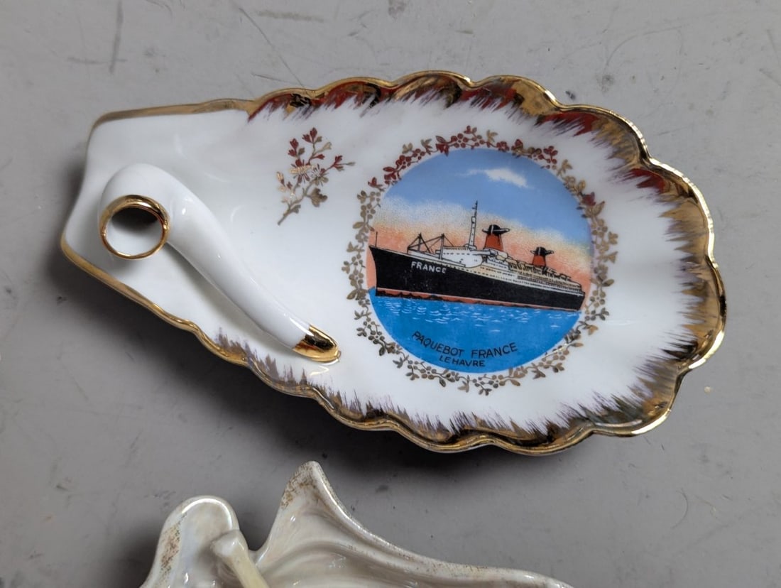 Vintage Ceramic Ashtray Collection Pipe Rests Decorative Souvenir Ware 10 Pieces - 11