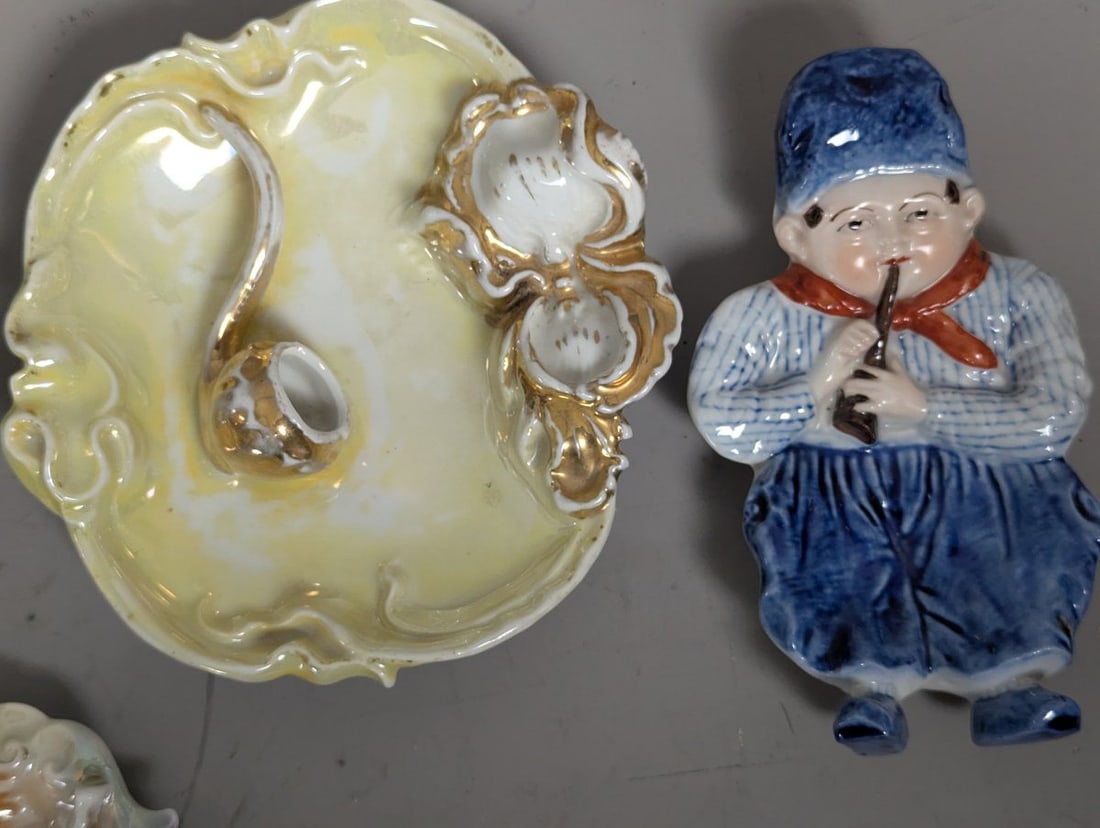 Vintage Collection of 18 Thematic Pipe Holder Ashtrays and Trinket Dishes - 4