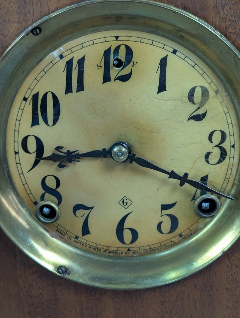 Wm L Gilbert Clock Co No 203 Gothic Mantel Clock Original Pendulum Antique Timepiece - 2