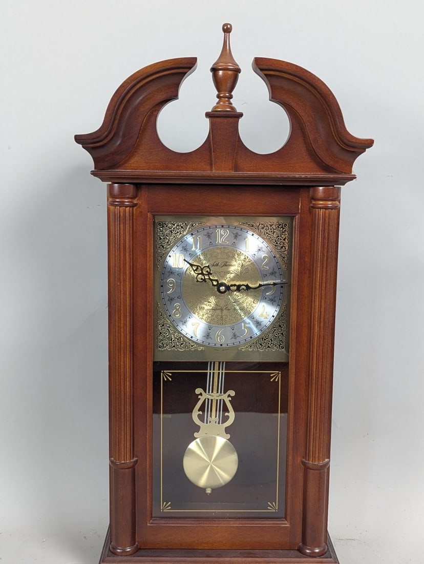 Seth Thomas Westminster Ave Maria Quartz Chiming Wall Clock Classic Vintage Decor: **Important** Please read below description on how to avoid high shipping costs. This stunning Seth Thomas Westminster Ave Maria Quartz Chiming Wall Clock measures 27 high x 12 x 6. In working order. 