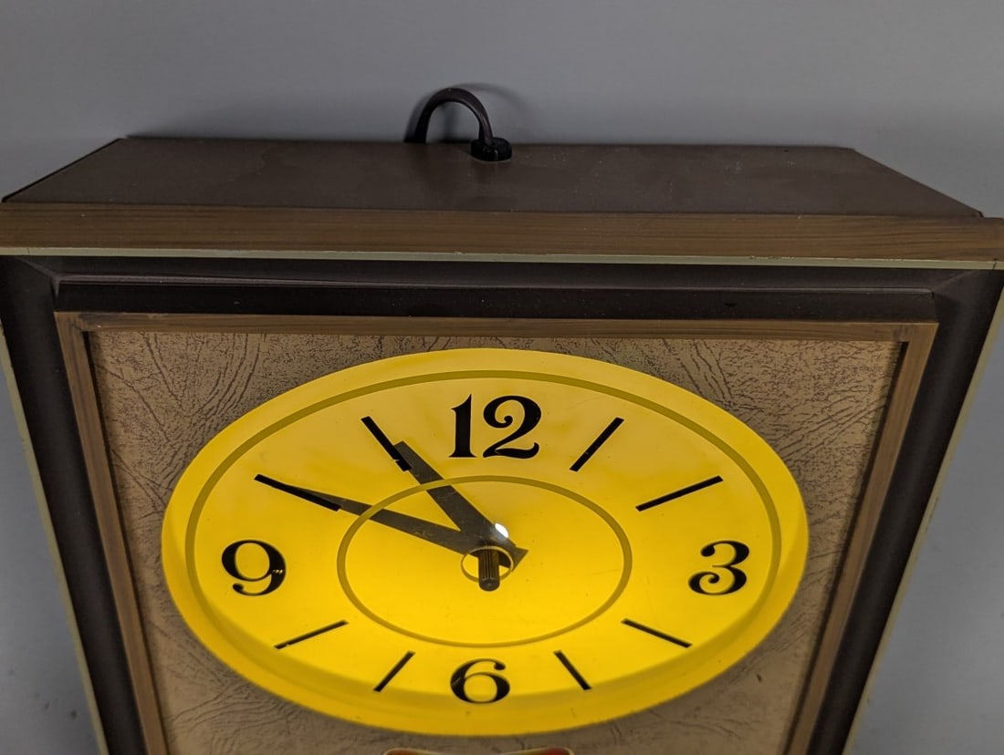 Vintage Miller High Life Lighted Advertising Clock Breweriana Bar Decor 1970s - 5