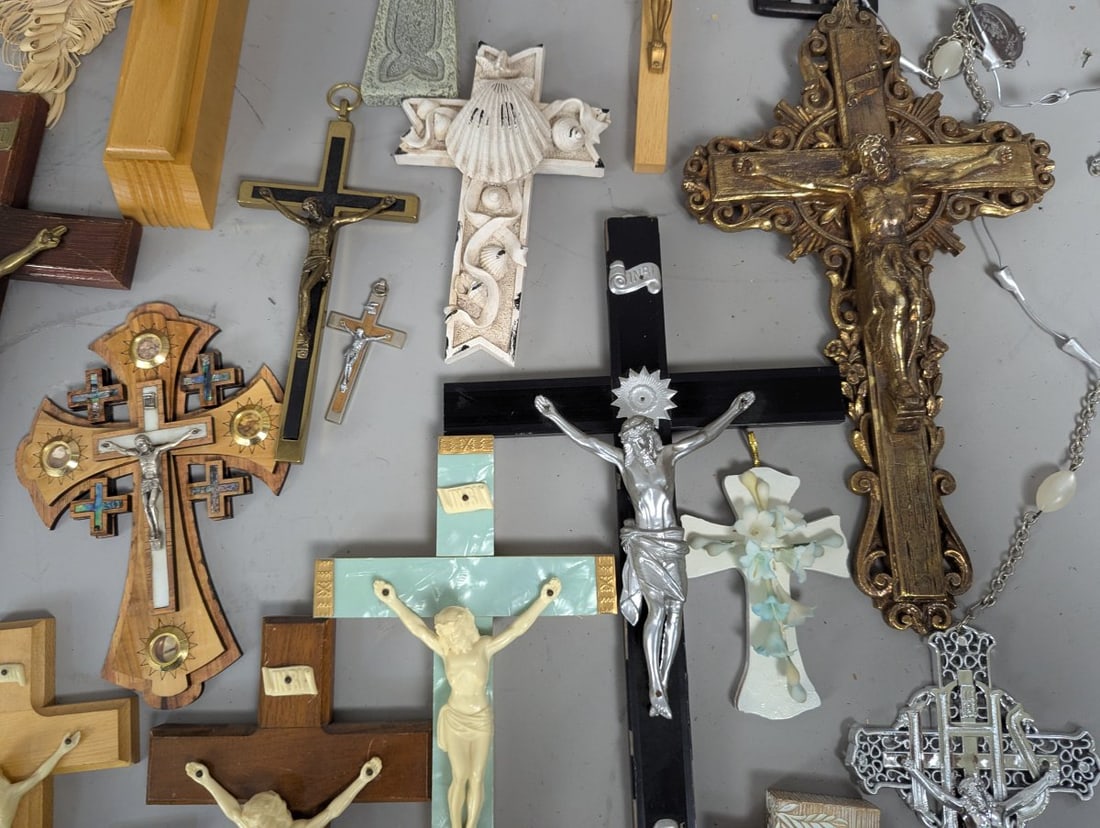 Large Collection of Vintage Crucifixes and Crosses - 11