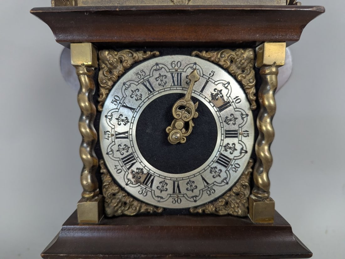 Dutch Zaanse Style Wall Clock with Atlas Finial and Brass Crest NU ELCK SYN SIN - 4