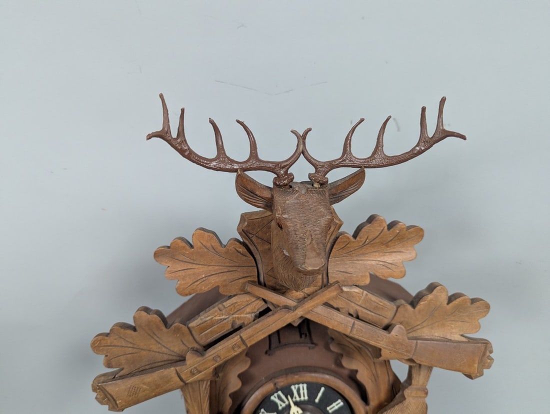 Vintage Regula Schmeckenbecher 8-Day Hunter Cuckoo Clock Collectible Black Forest Design - 2
