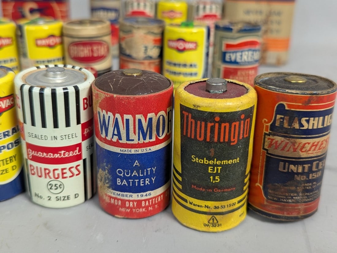 Vintage Dry Cell Battery Collection American German Brands 34 Lot - 4