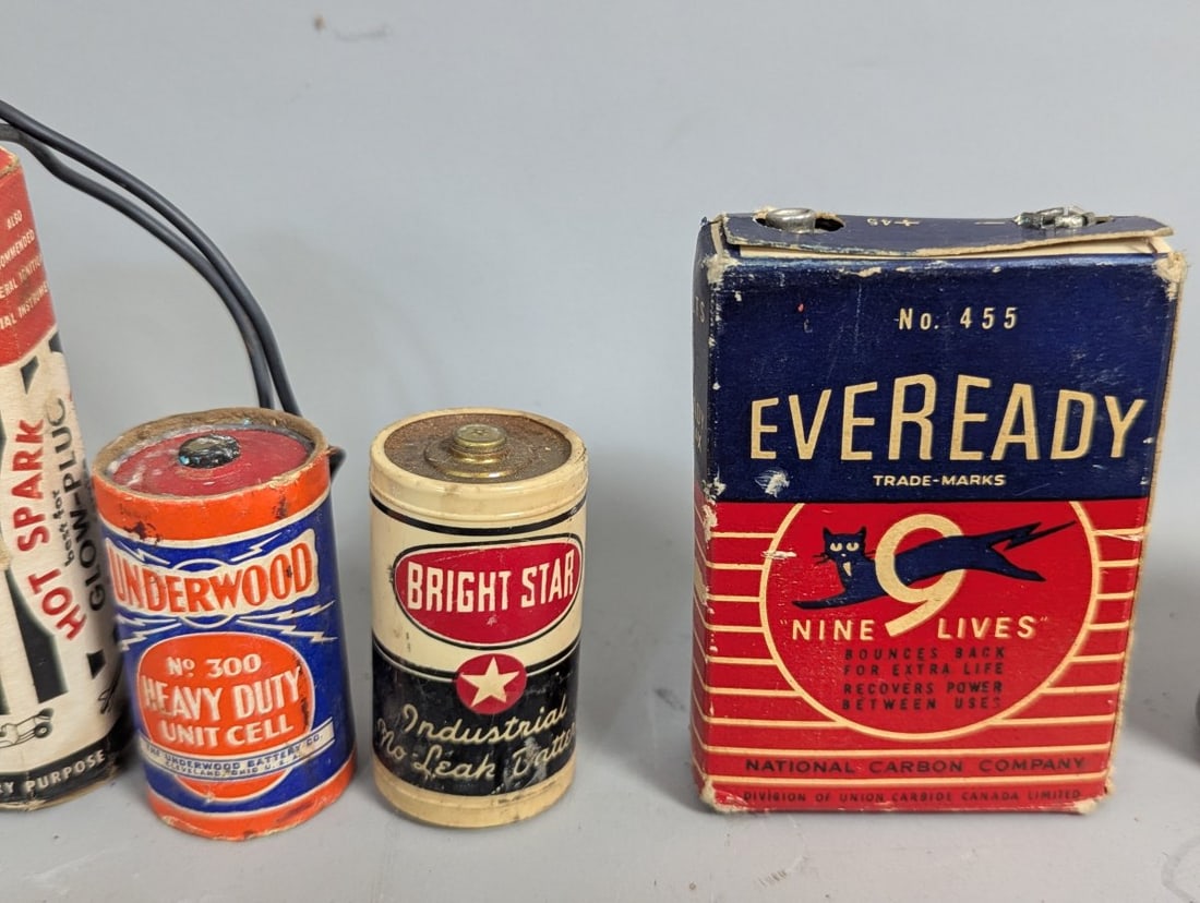 Vintage Dry Cell Battery Collection American German Brands 34 Lot - 9