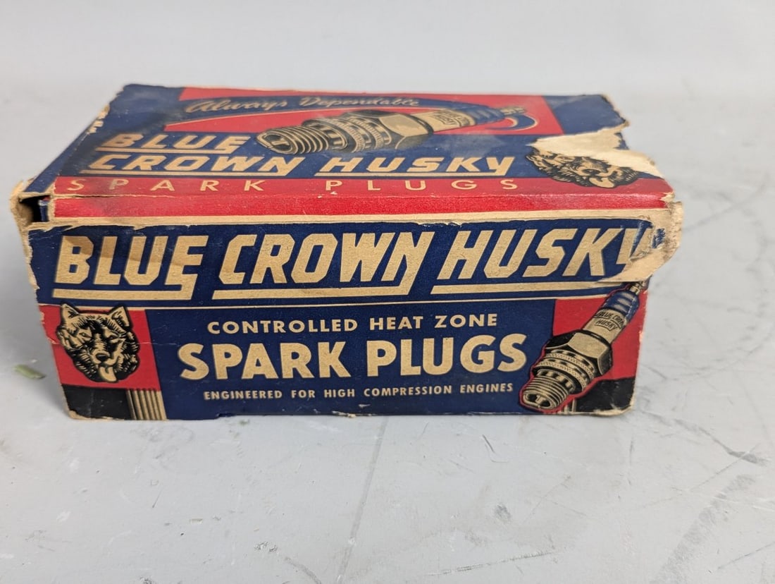 Vintage Blue Crown Husky Spark Plugs Collection Automobilia Petroliana Racing Memorabilia: **Important** Please read below description on how to avoid high shipping costs. Up for auction is a unique collection of Vintage Blue Crown Husky Spark Plugs. The box shows wear and tear, measuring 7