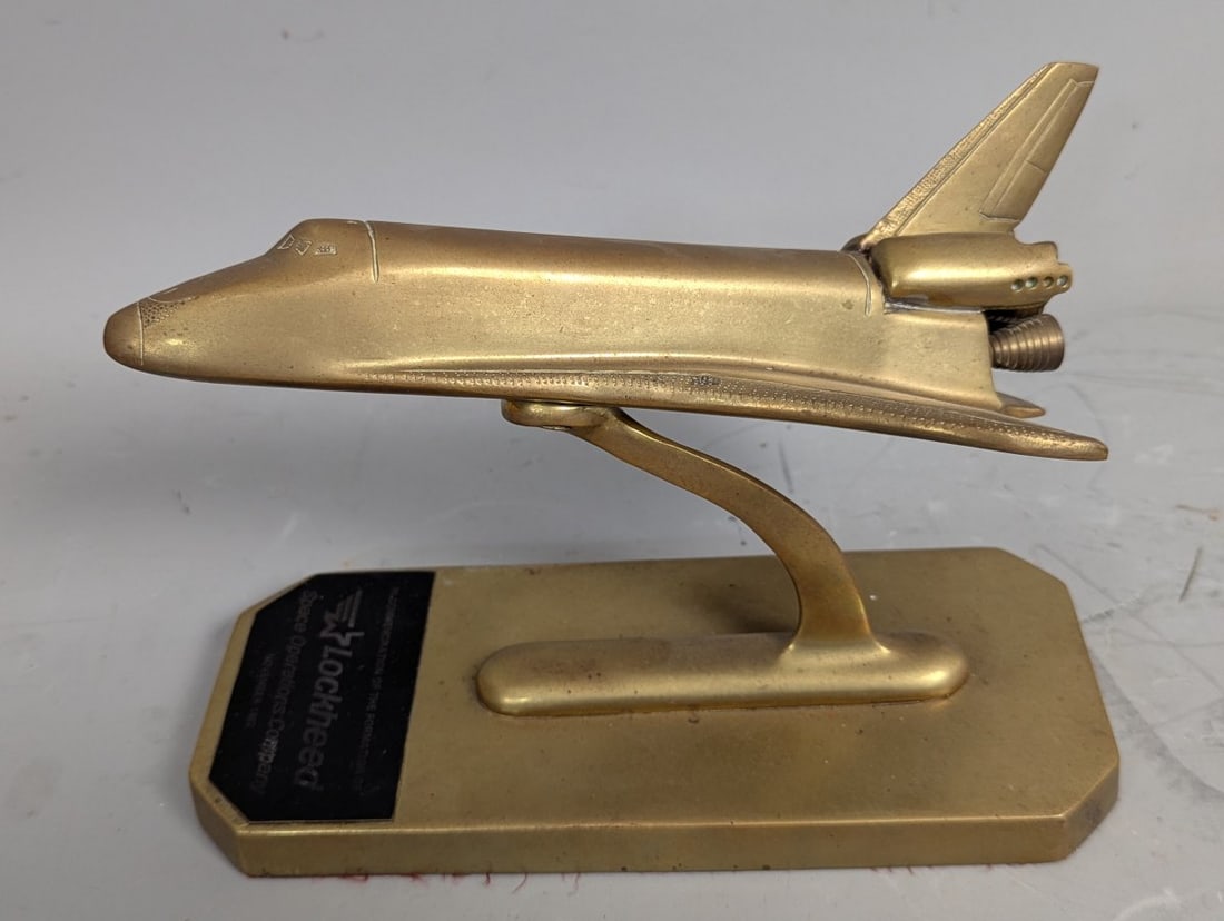 Lockheed Space Operations Company Brass Space Shuttle Model Commemorative Desk Decor - 4