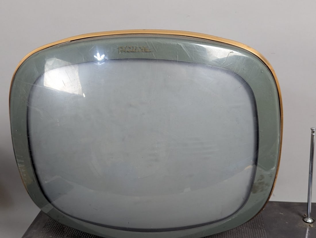 Vintage 1958 Philco Predicta Tandem Television Mid-Century Modern Collectible Design - 2