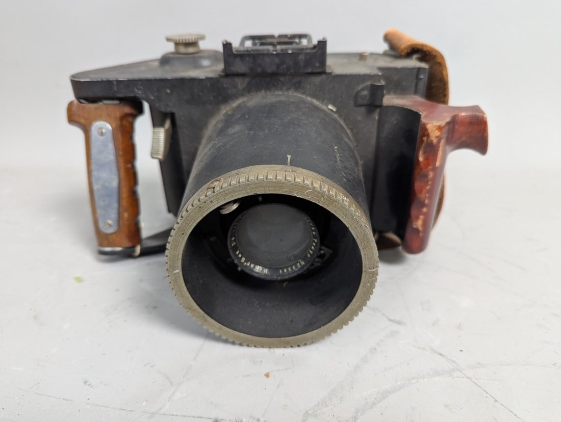 WWII Japanese Type 99 Gun Camera with Konishiroku Hexar Lens Military Collectible (1 of 7)