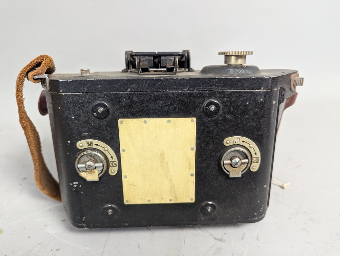 WWII Japanese Type 99 Gun Camera with Konishiroku Hexar Lens Military Collectible - 4