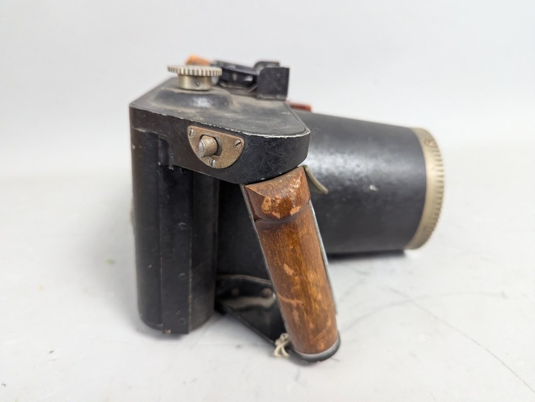 WWII Japanese Type 99 Gun Camera with Konishiroku Hexar Lens Military Collectible - 5