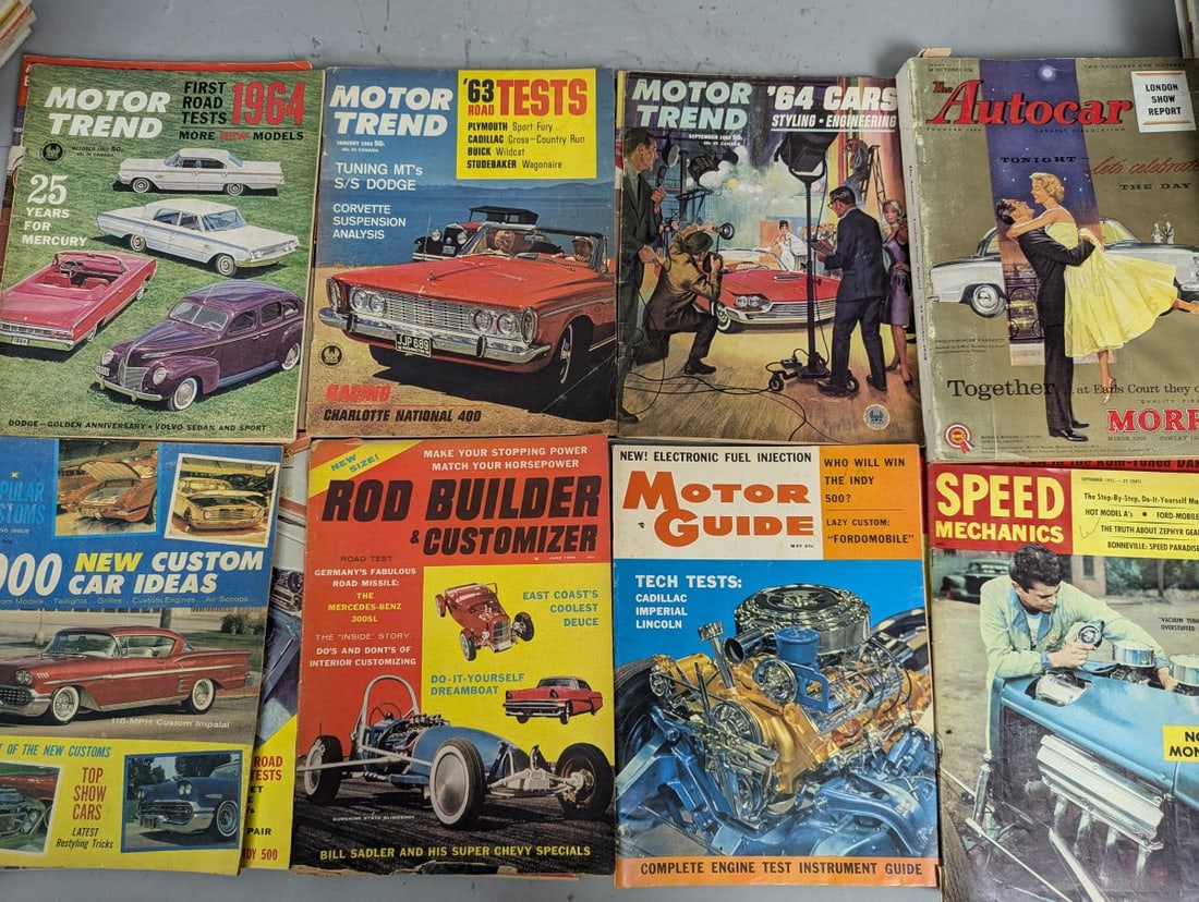 Vintage American Automotive Magazines Collection from 1950s-1960s, Includes Bulb Horn & Sidelights - 7