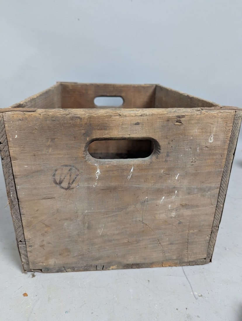 Vintage Werbelow's Beverages Wooden Crate Rustic Home Decor Collectible Advertising - 3