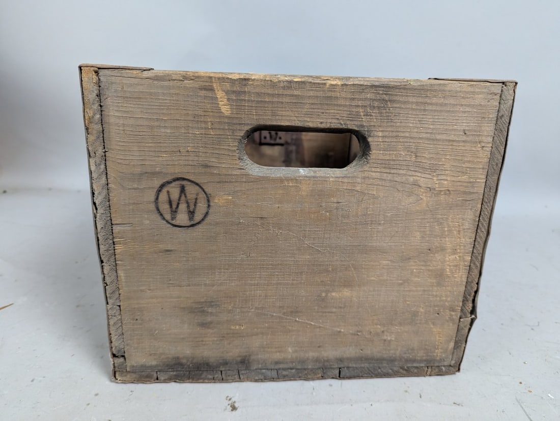 Vintage Werbelow's Beverages Wooden Crate Rustic Home Decor Collectible Advertising - 5