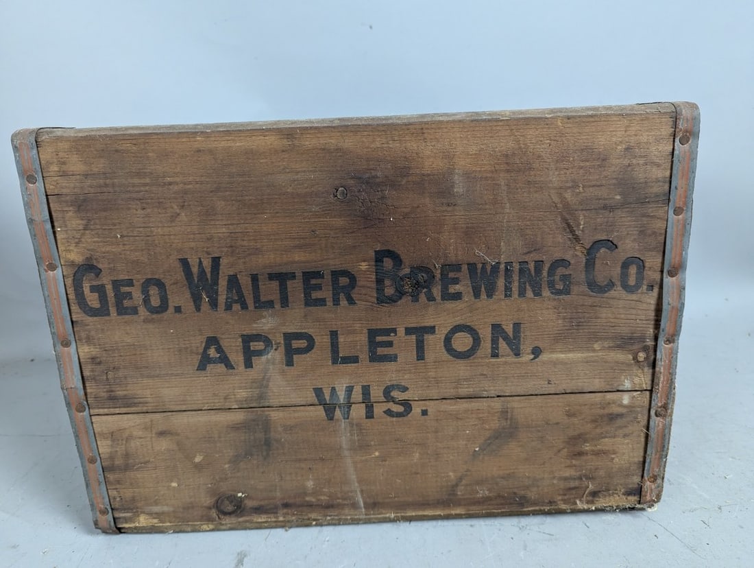 Vintage Geo Walter Brewing Co Wooden Beer Crate Appleton WI Collectible Decor - 4