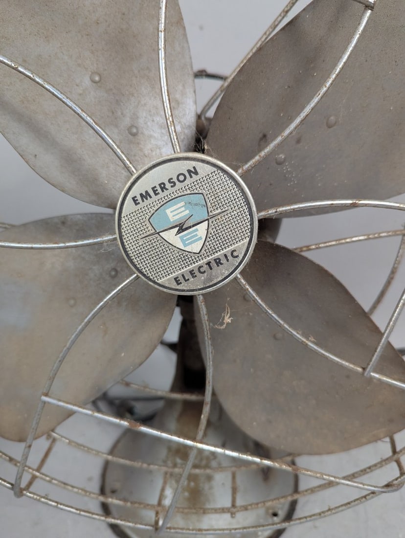 Vintage Emerson Electric Silver Swan Oscillating Fan Mid-Century 16 Inch Blades - 2