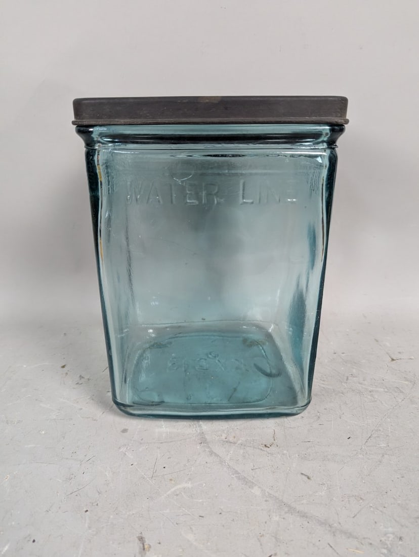 Antique Delco Light Glass Battery Jar with Lid Industrial Decor Vintage Collectible: **Important** Please read below description on how to avoid high shipping costs. Explore this authentic early 20th-century Delco-Light battery jar, measuring 11 inches high x 8 inches x 7 inches. This