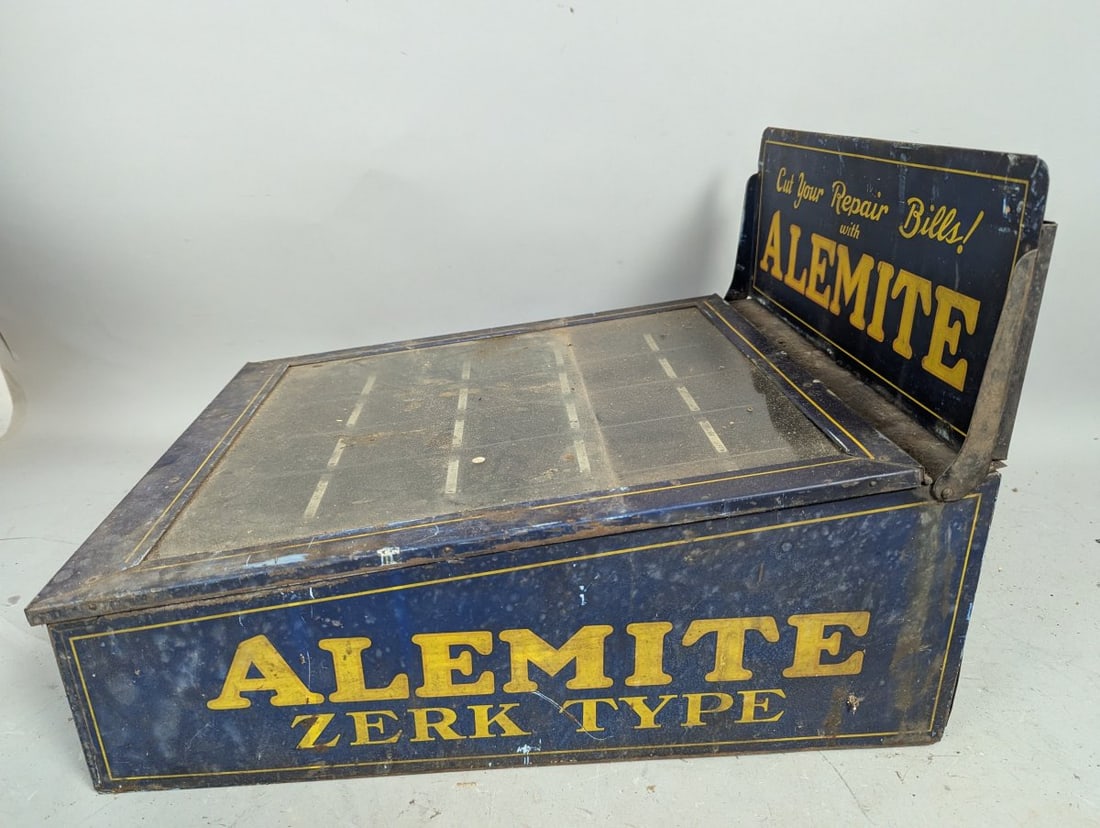 Vintage Alemite Zerk Type Grease Fittings Store Display Cabinet Autoparts Memorabilia - 4