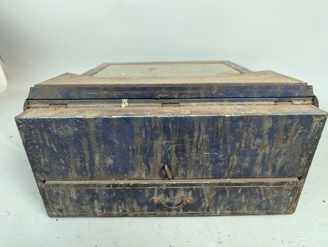 Vintage Alemite Zerk Type Grease Fittings Store Display Cabinet Autoparts Memorabilia - 5
