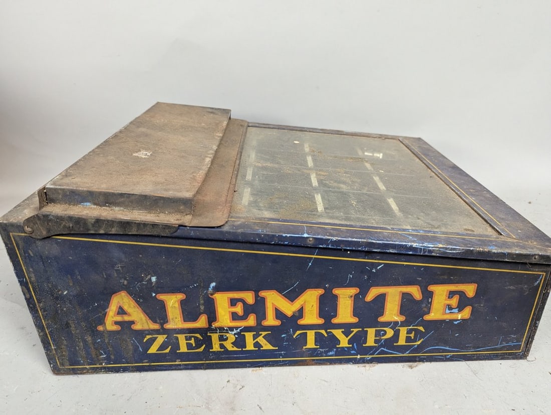Vintage Alemite Zerk Type Grease Fittings Store Display Cabinet Autoparts Memorabilia - 7