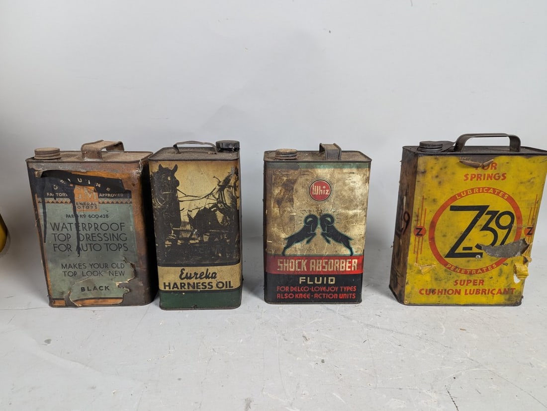 Collection of Vintage Automotive Oil Cans GM Standard Oil Whiz Z-Oils Petroliana (1 of 9)