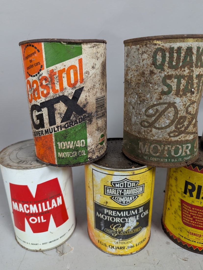Collector's Vintage Automotive Oil Can Lot Including Harley-Davidson and Texaco - 4