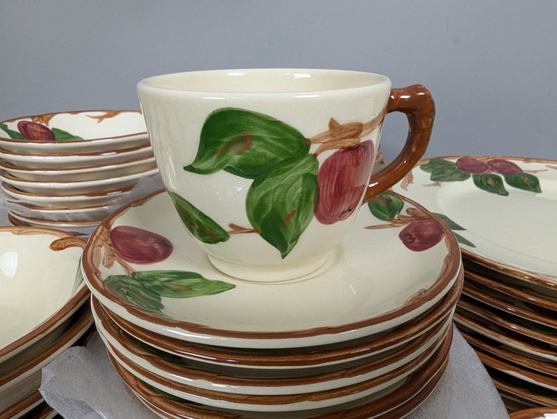 Franciscan Ceramics Apple Pattern Dinnerware Set With Serving Pieces Vintage - 12