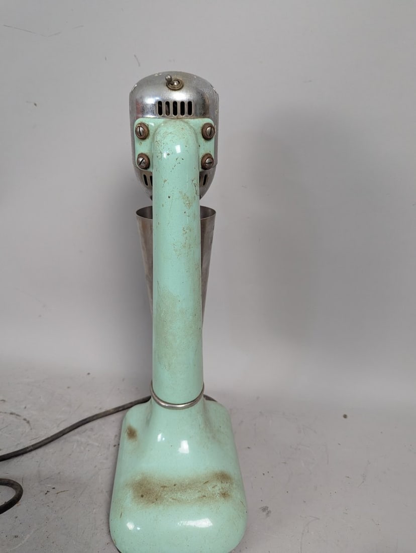Vintage Myers Bullet Mixer Art Deco Jadeite Green Collectible Drink Mixer - 4