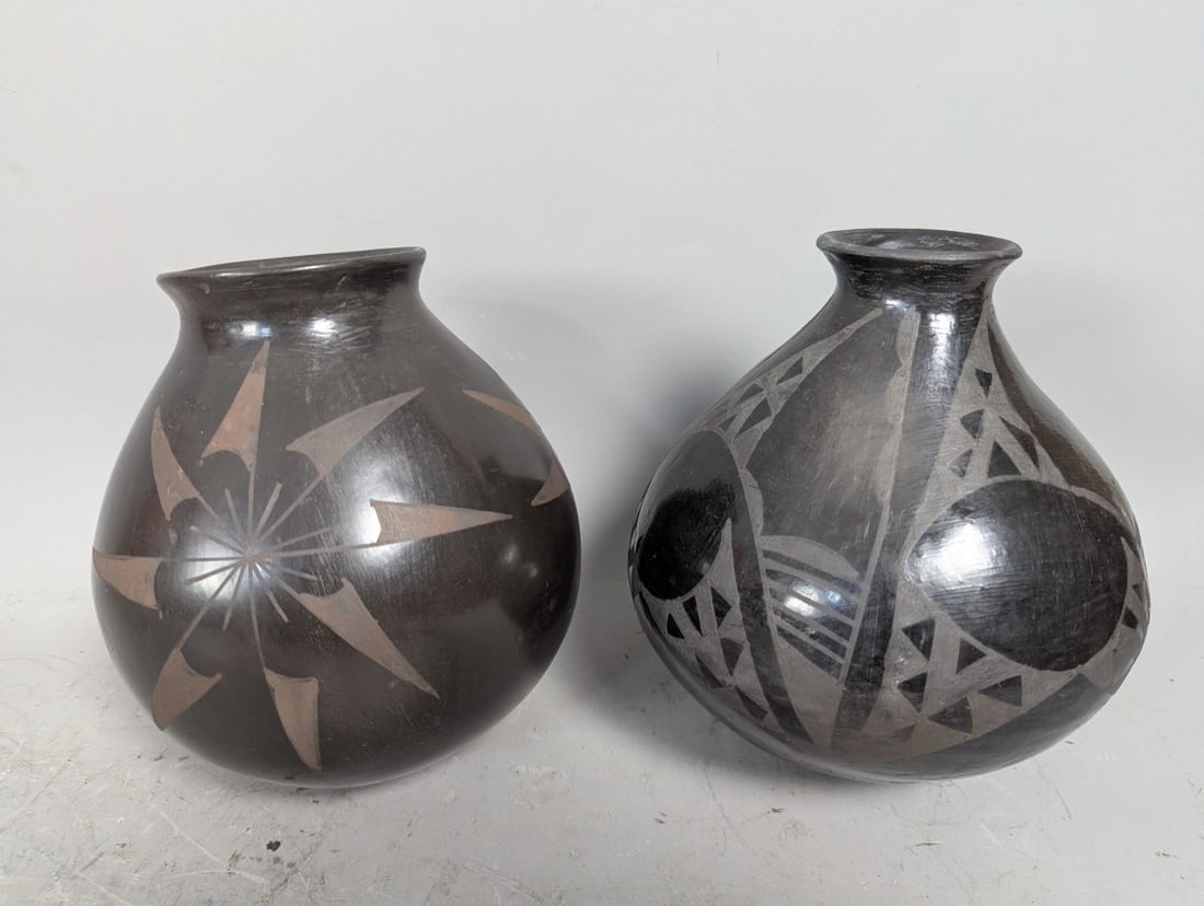 Stunning Pueblo Blackware Pottery Jars with Pinwheel and Geometric Designs Collection (1 of 9)