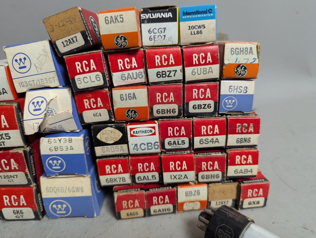 Large Lot of Vintage Vacuum Tubes RCA GE Sylvania Westinghouse Mixed Brands Audio Equipment - 6
