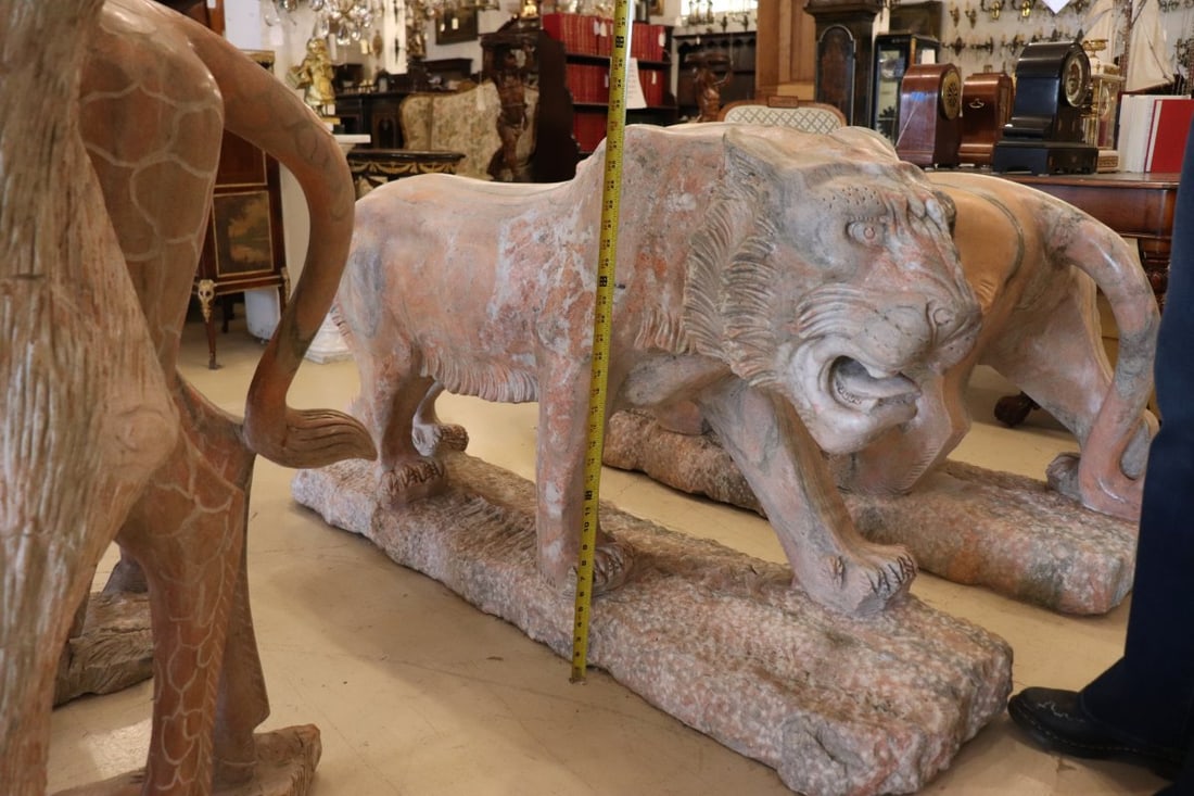 Stunning Pair of Life-Size Striated Pink Marble Lions for Grand Entryway or Garden - 4