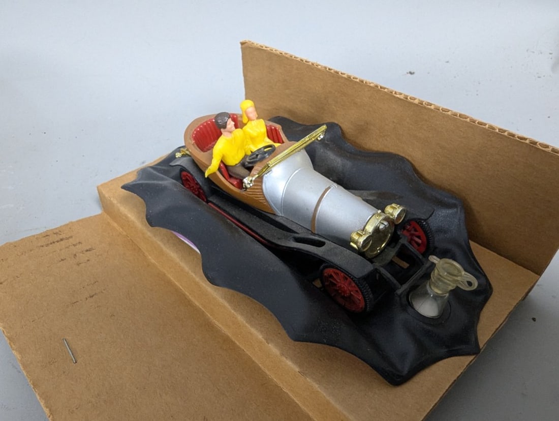 Mattel Chitty Chitty Bang Bang Movie Car with Box & Inflatable Raft Accessory - 4